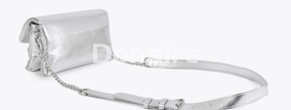 Bandolera plateada con tachas Lola Casademunt - Imagen 4