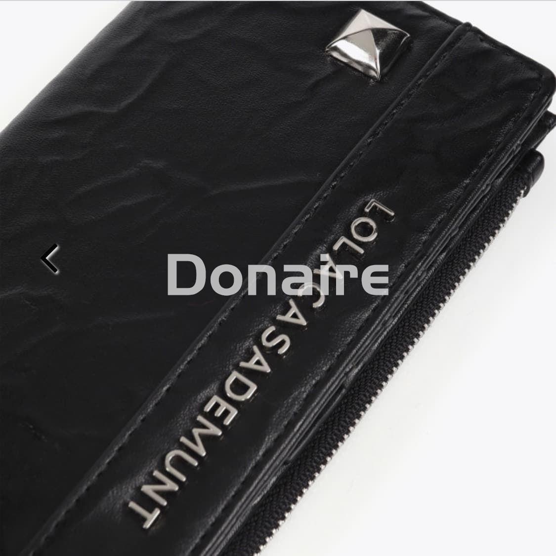 Billetero XL efecto piel arrugada y tachas Lola Casademunt - Imagen 3