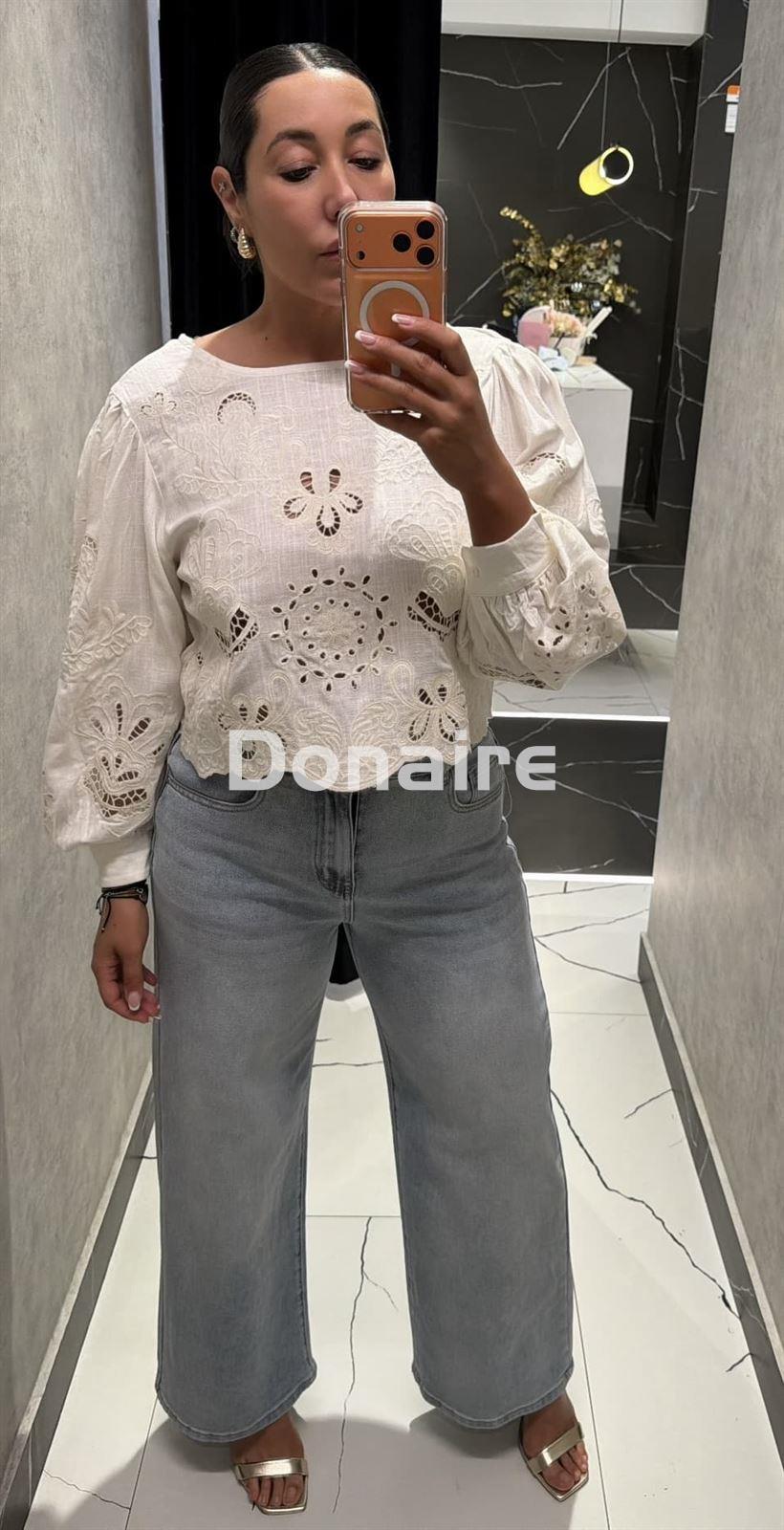 Blusa calada lino NKN - Imagen 3