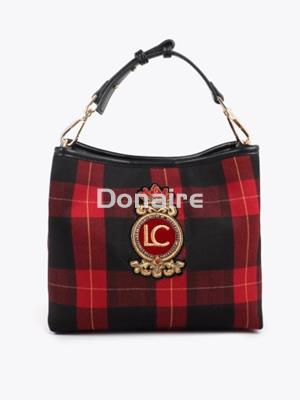 Bolsito cuadros y escudo Lola Casademunt - Imagen 2