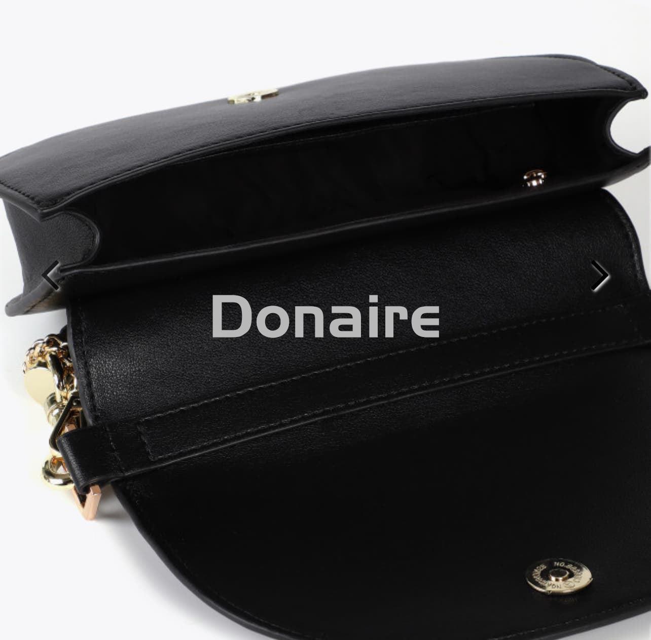 Bolso bandolera media luna con solapa Lola Casademunt - Imagen 7