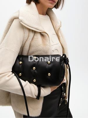 Bolso bandolera tachas doradas Lola Casademunt - Imagen 1