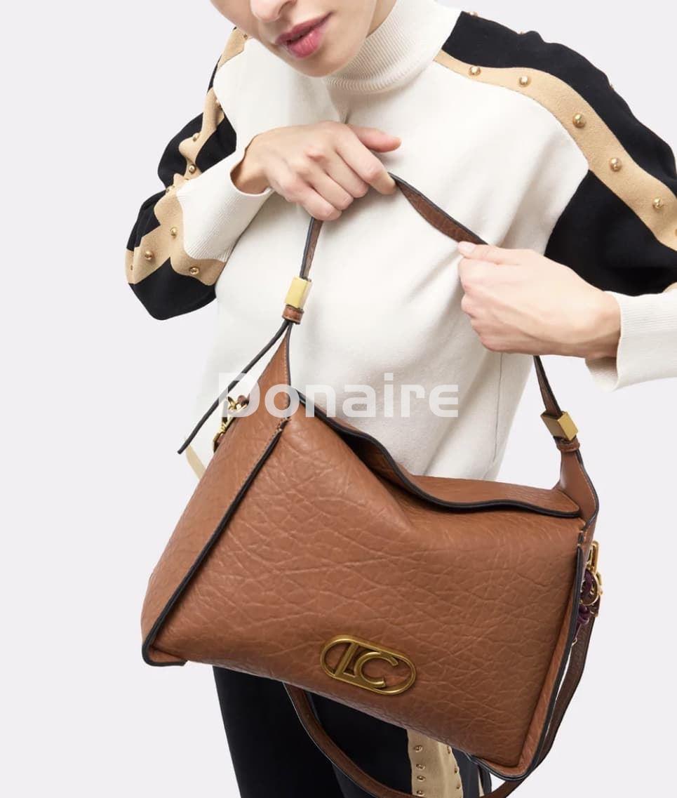 Bolso marrón con logo dorado Lola Casademunt - Imagen 2