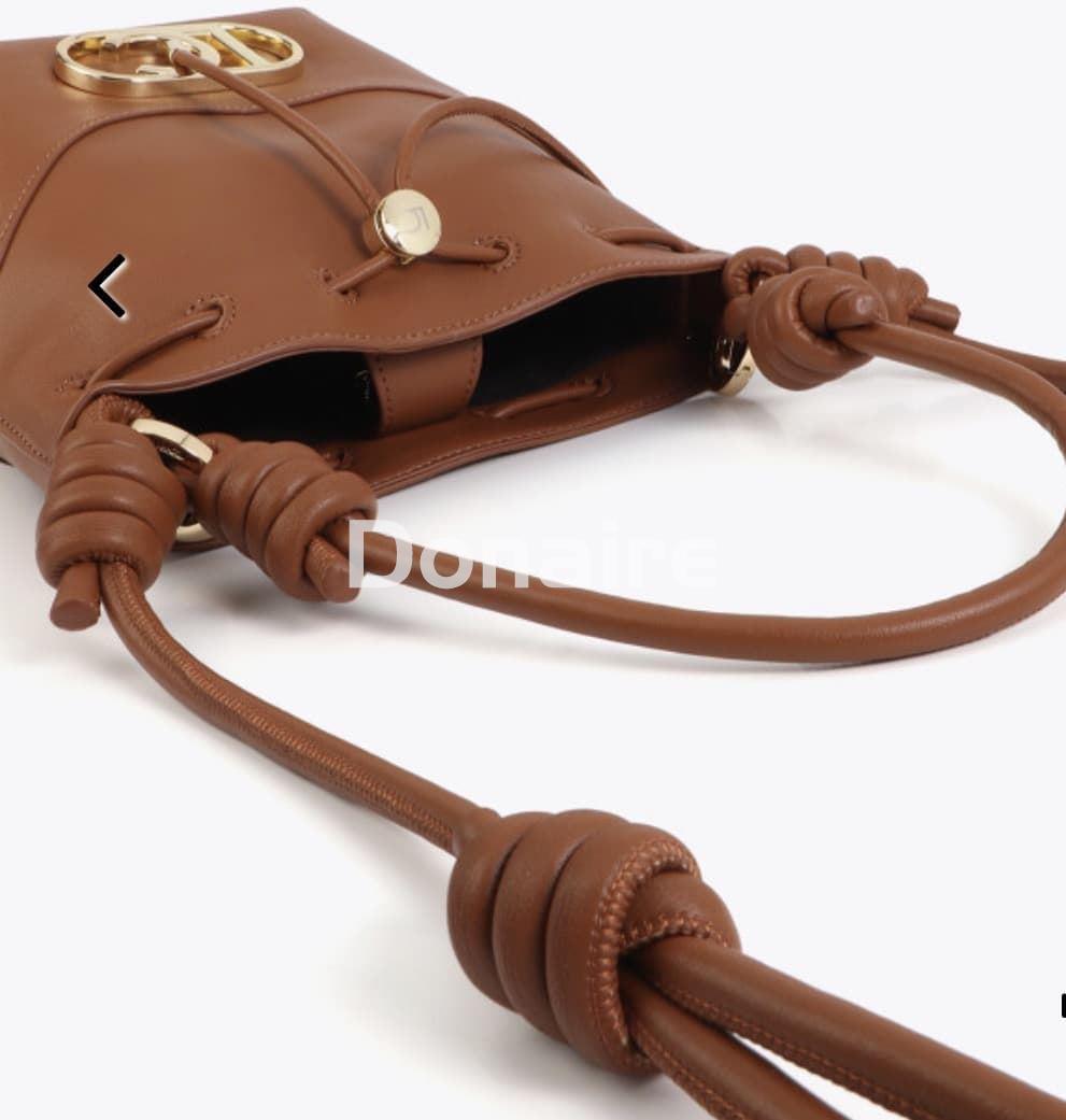 Bolso marrón estilo bombonera Lola Casademunt - Imagen 5