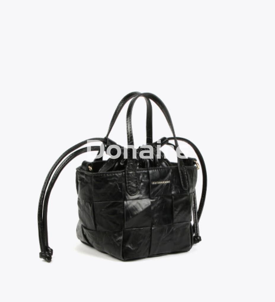 Bolso mini shopper trenzado negro Lola Casademunt - Imagen 3