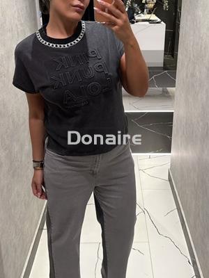 Camiseta lavado desgastado y pedrería Lola Casasemunt - Imagen 2