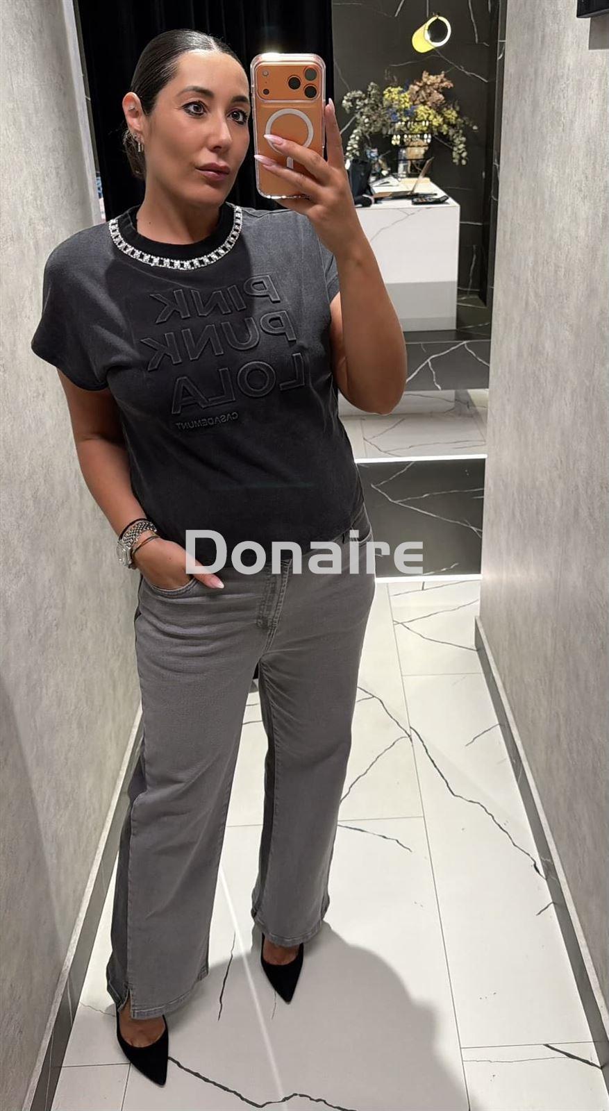 Camiseta lavado desgastado y pedrería Lola Casasemunt - Imagen 3