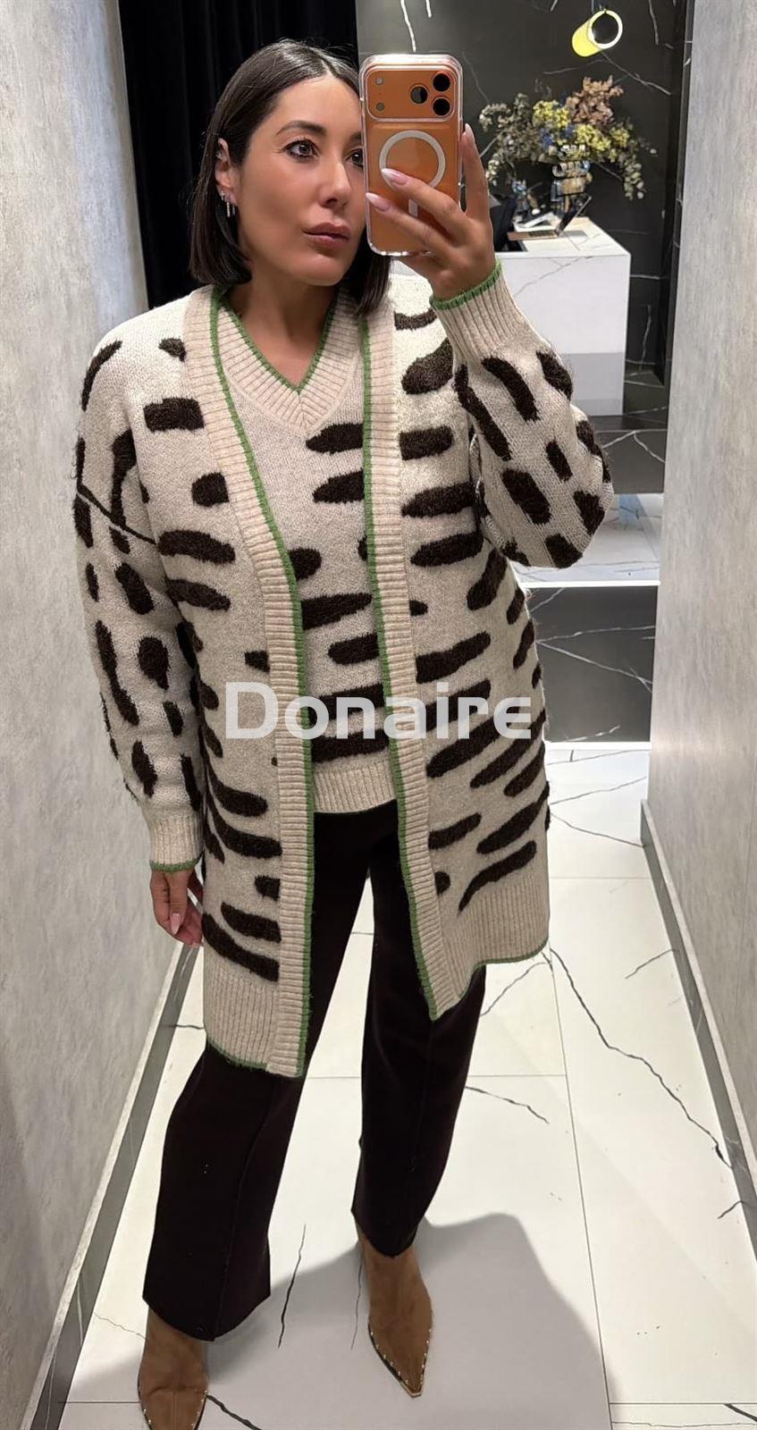 Cardigan beige manchas marrones WNT - Imagen 2
