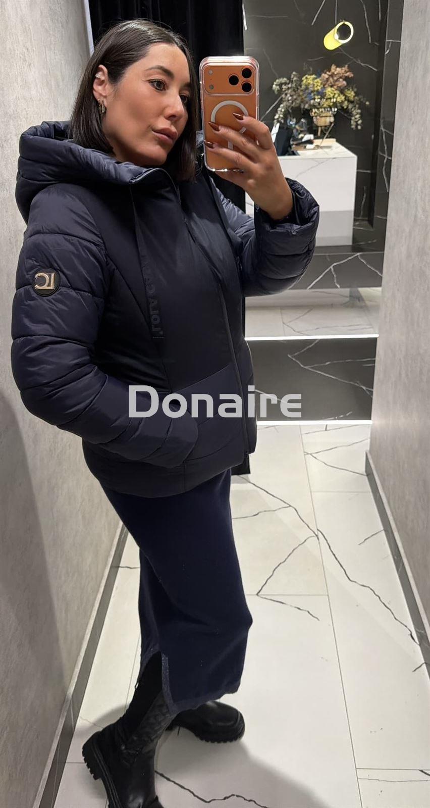 Cazadora corta entallada azul marino Lola Casademunt - Imagen 1