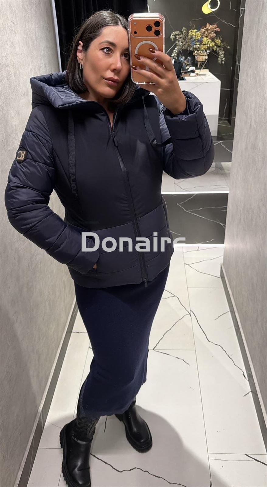 Cazadora corta entallada azul marino Lola Casademunt - Imagen 2