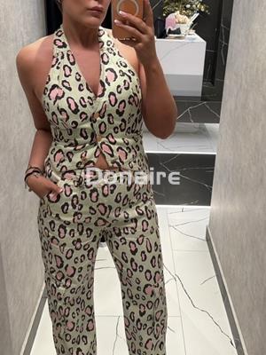 Chaleco mint manchas animal print rosas Open - Imagen 1