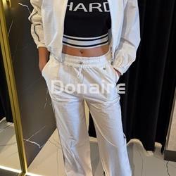 Chaqueta blanca con vivo lateral Phard - Imagen 1