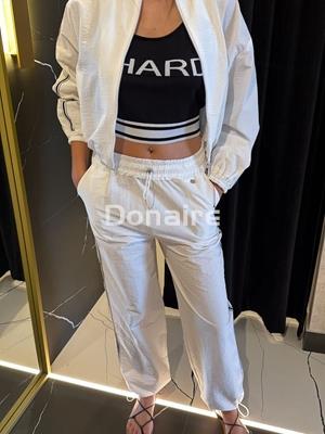Chaqueta blanca con vivo lateral Phard - Imagen 1