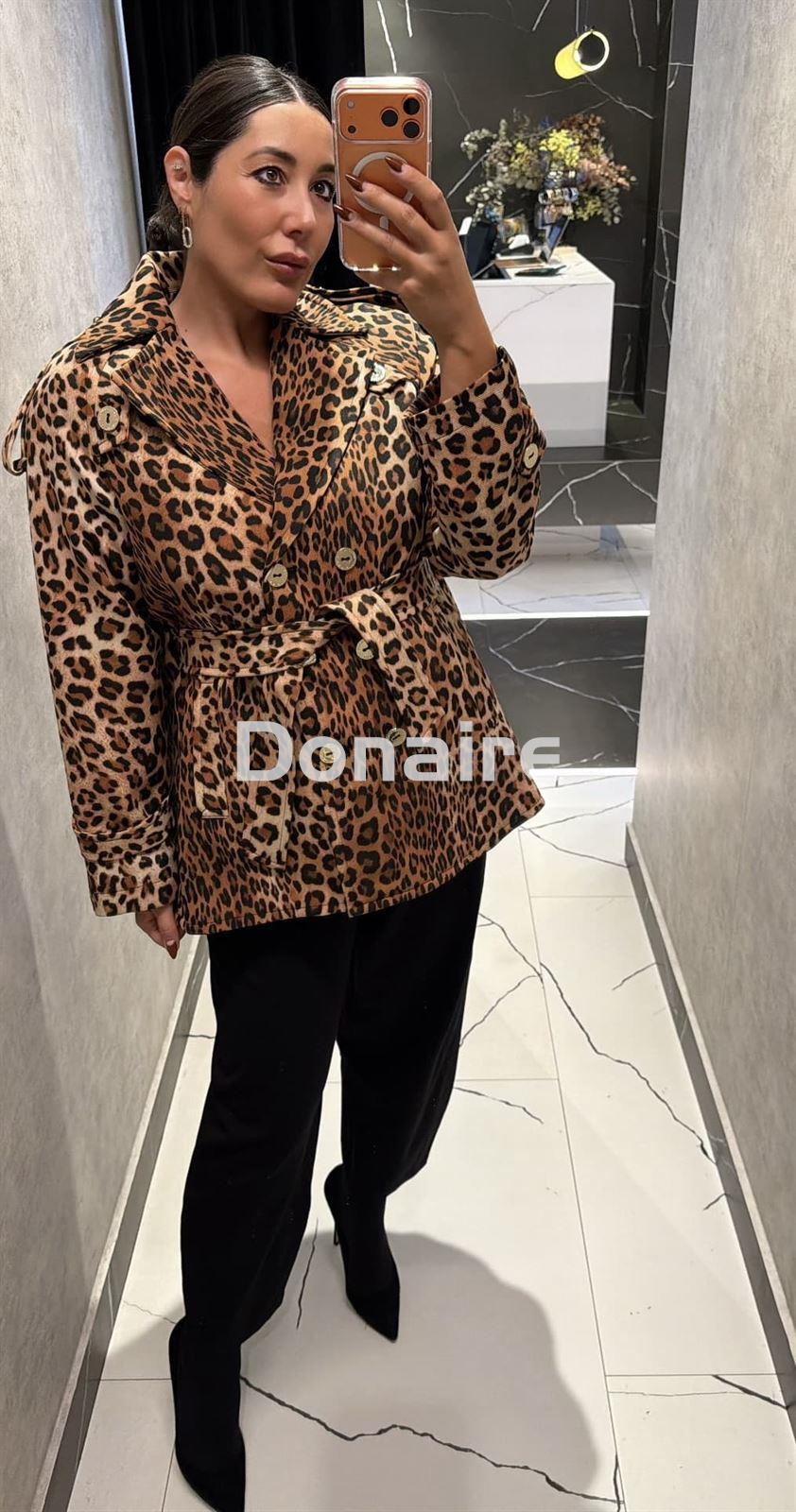 Chaqueta tipo trench animal print Lola Casademunt - Imagen 1