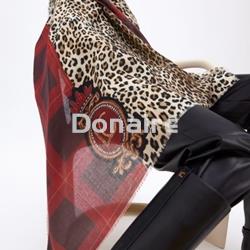 Foulard combinado animal print y tartán Lola Casademunt - Imagen 1