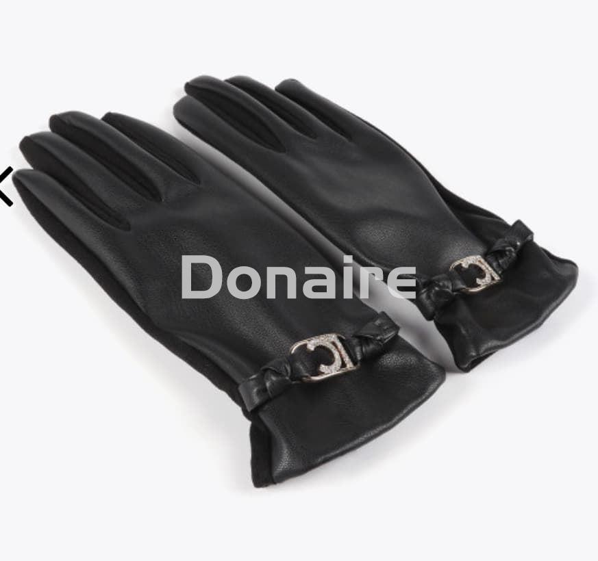 Guantes efecto piel negros Lola Casademunt - Imagen 3