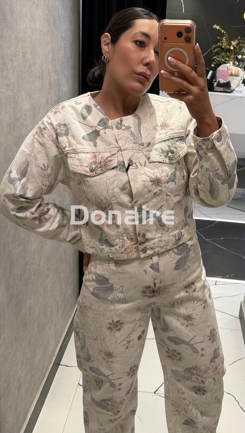 Pantalón carrot print floral BSB - Imagen 3