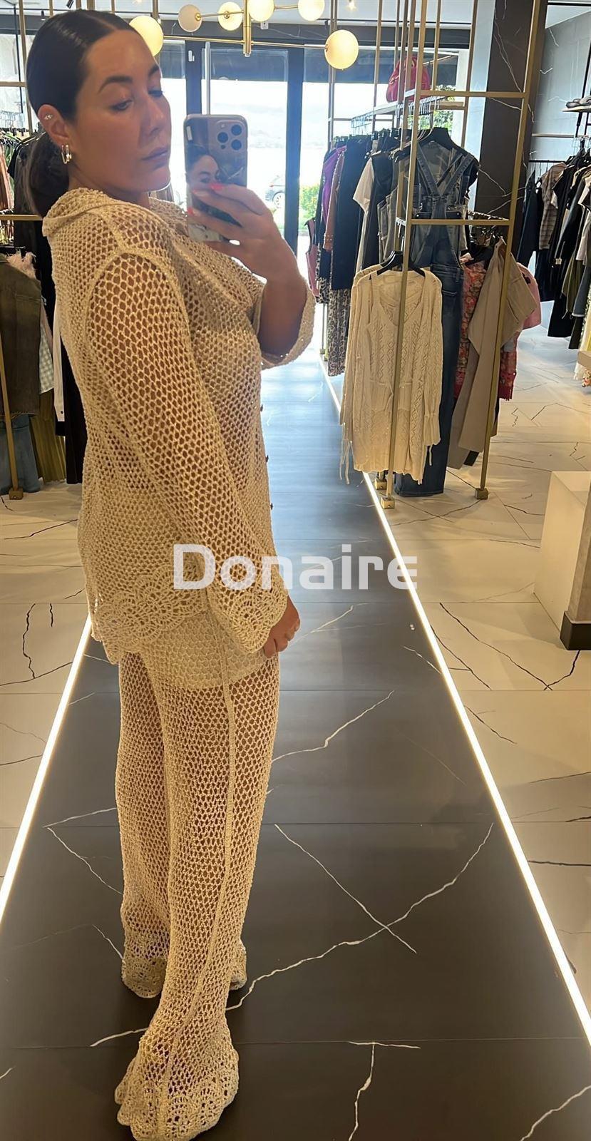 Pantalón crochet beige y dorado Koralline - Imagen 3