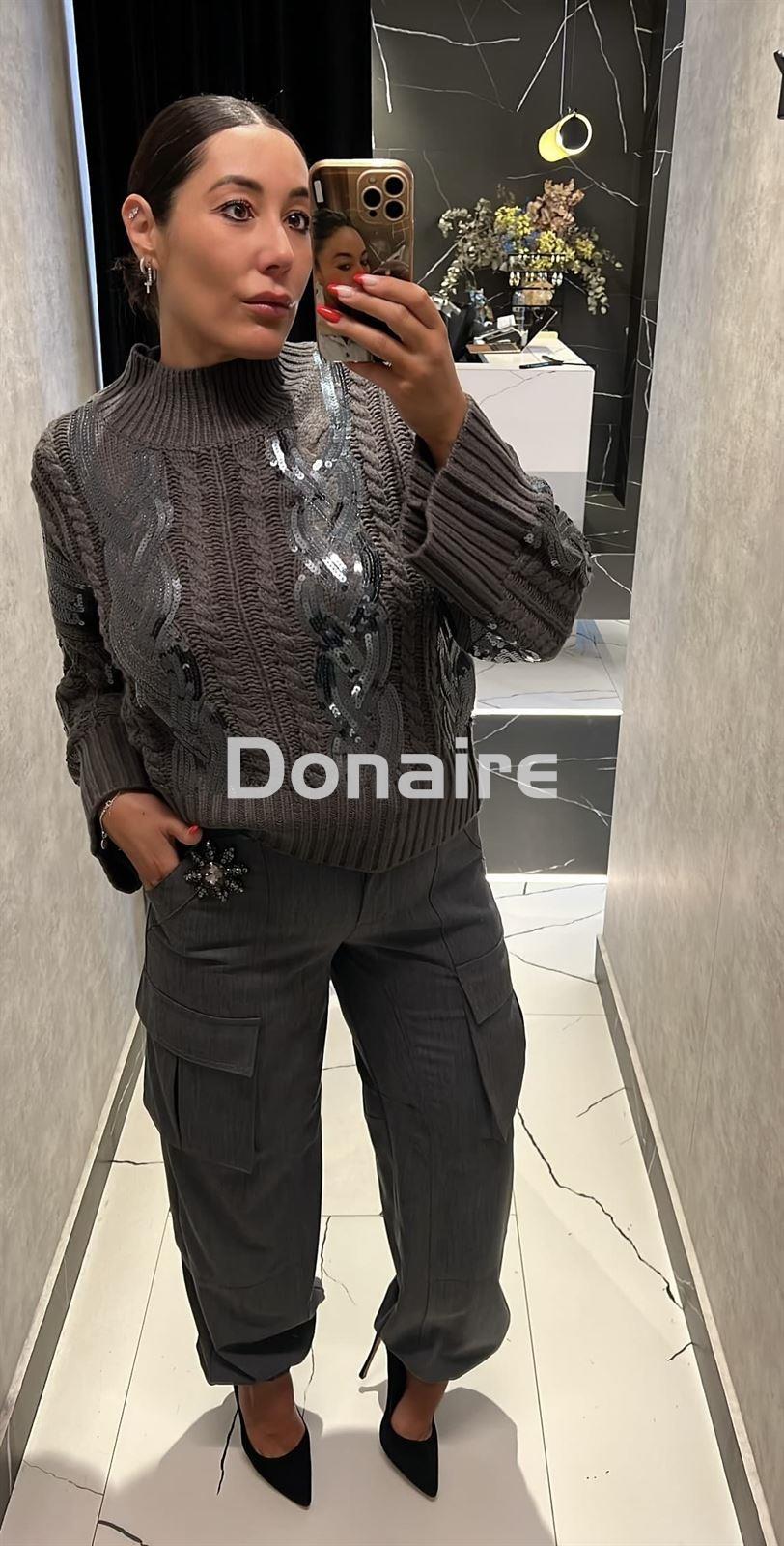 Pantalón gris cargo con abalorio de pedrería Koralline - Imagen 2