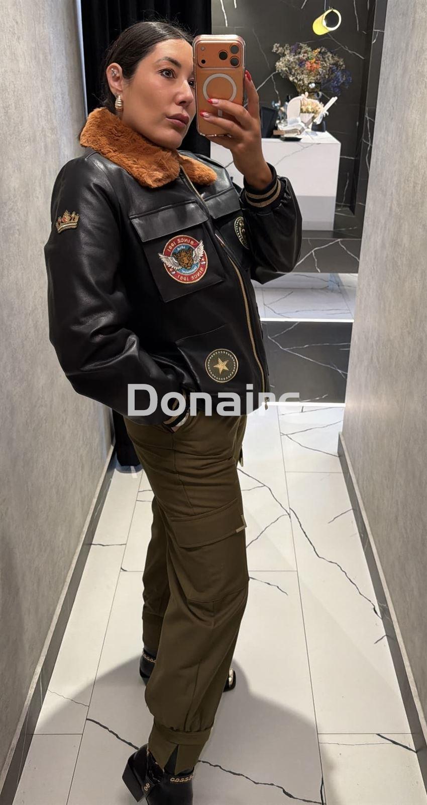 Pantalón kaki estilo cargo Koralline - Imagen 2