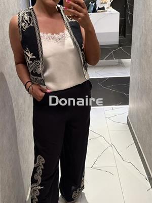 Pantalón negro bordado NKN - Imagen 2