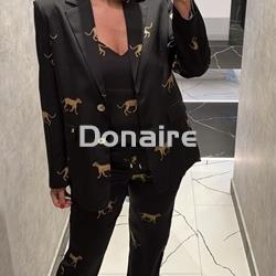 Pantalón negro satén estampado leopardos Lola Casademunt - Imagen 1