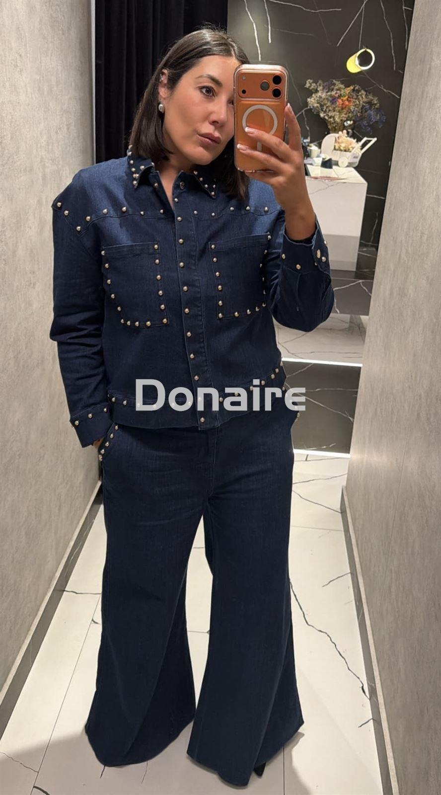 Pantalón vaquero flare con tachas Lola Casademunt - Imagen 3