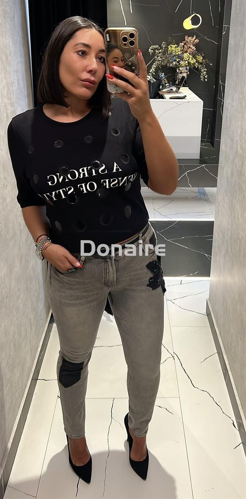 Pantalón vaquero gris aplicaciones lentejuelas Koralline - Imagen 2
