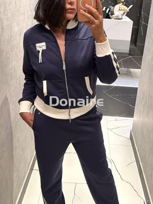 Sudadera con strass y perlas en espalda Lola Casademunt - Imagen 1