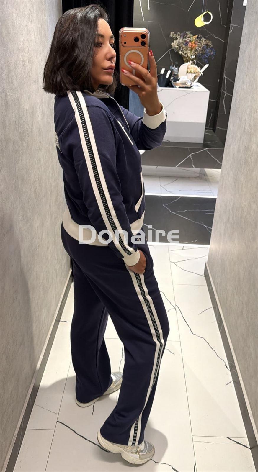 Sudadera con strass y perlas en espalda Lola Casademunt - Imagen 3