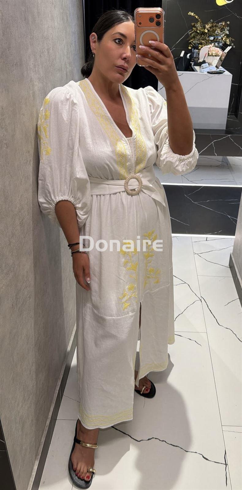 Vestido blanco largo lino con bordados en amarillo Lez a Lez - Imagen 3