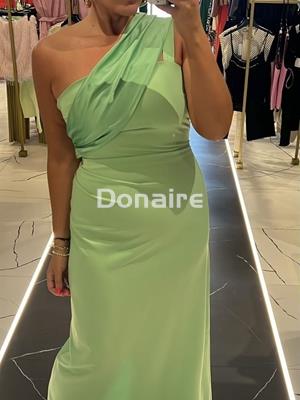 Vestido verde largo fiesta escote asimétrico Phard - Imagen 1