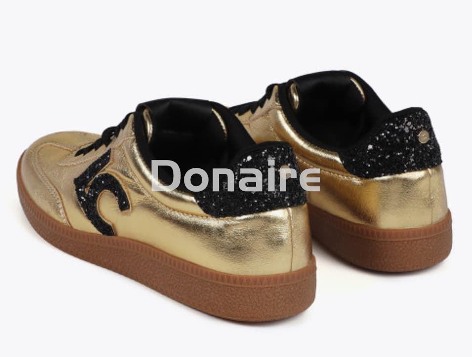 Zapatilla deportiva metalizada con purpurina Lola Casademunt - Imagen 3