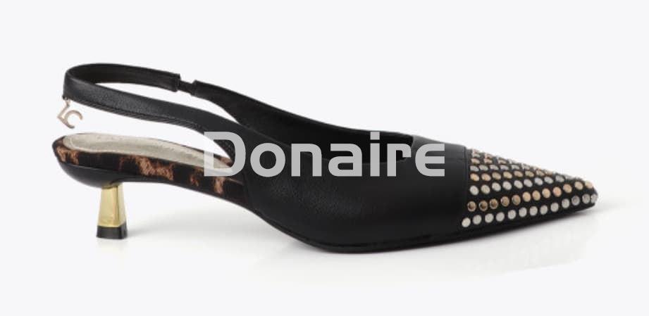 Zapato tacón destalonado tachas Lola Casademunt - Imagen 3